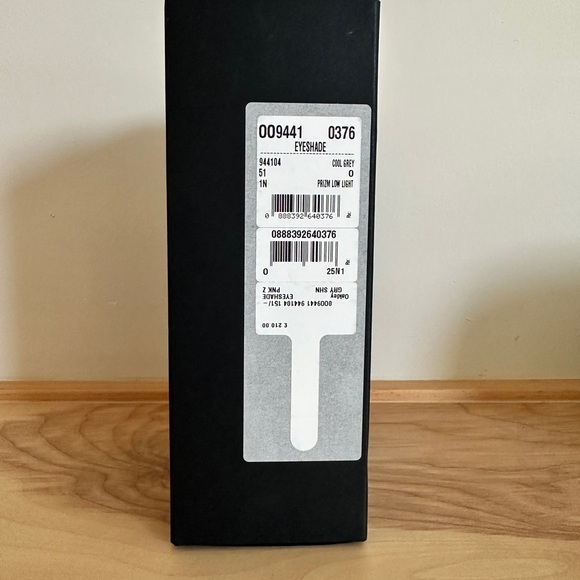 New Limited Edition Oakley MUZM Eyeshade-Cool Grey Frame w/Prizm Low Light Lense - Picture 5 of 5